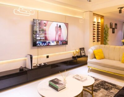 Affordable Cozy 2 Bedroom Short Let in Ikate